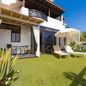 https://casa-zora.in-canary-islands.com