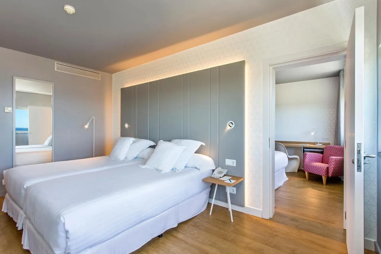 Occidental Atenea Mar - Adults Only Барселона 4*,  Испания